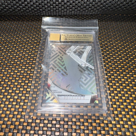 BGS 10 Pristine 2016 Topps High Tek Corey Seager Gold Rainbow RC Auto 49/50 RARE - Picture 7 of 8